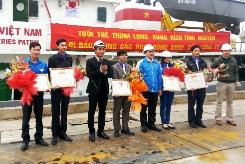 ĐTN Thịnh Long tổ chức Hội nghị tổng kết công tác Đoàn năm 2012 và Gắn biển công trình cấp Đoàn khối Doanh nghiệp Trung ương